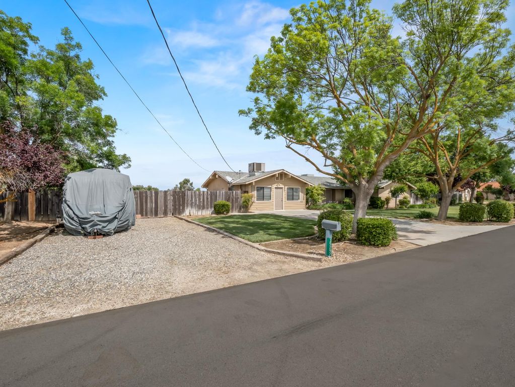 Image 36 of property listing at 35297 Avenue 12 1/2, Madera, CA 93636