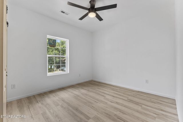 810 SW Spring Drive, Knoxville, TN 37920