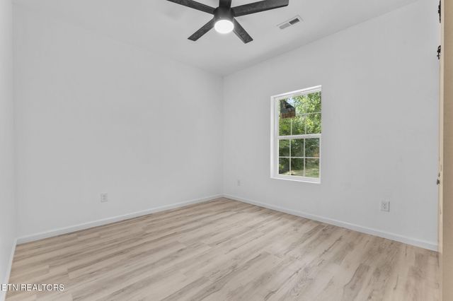 810 SW Spring Drive, Knoxville, TN 37920