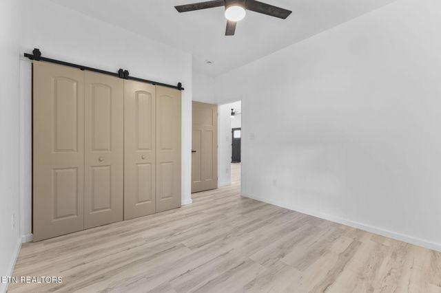 810 SW Spring Drive, Knoxville, TN 37920