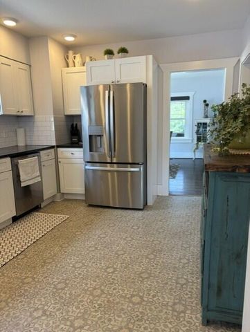 3347 N Grant Avenue, Springfield, MO 65803