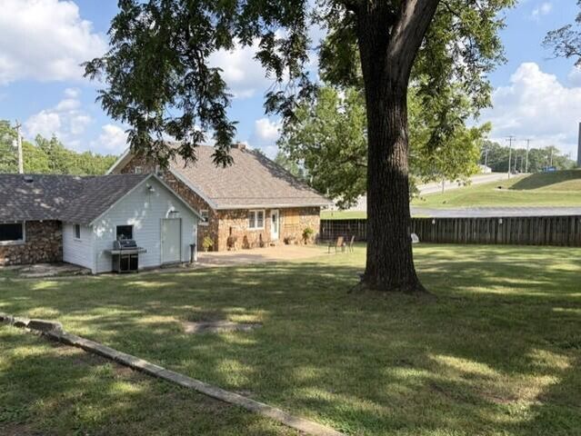 3347 N Grant Avenue, Springfield, MO 65803