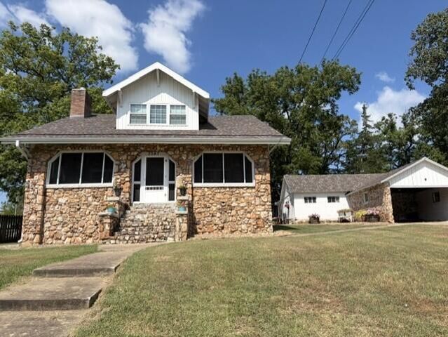 3347 N Grant Avenue, Springfield, MO 65803