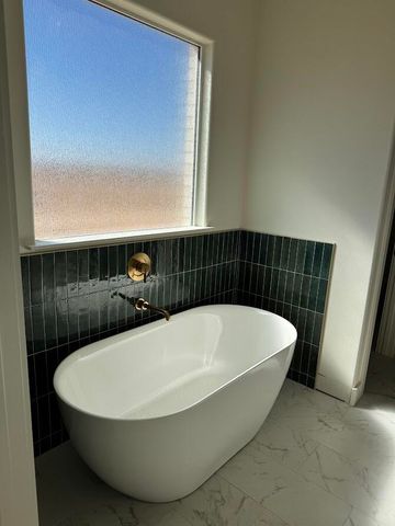 1213 N 6th Street, Wolfforth, TX 79382