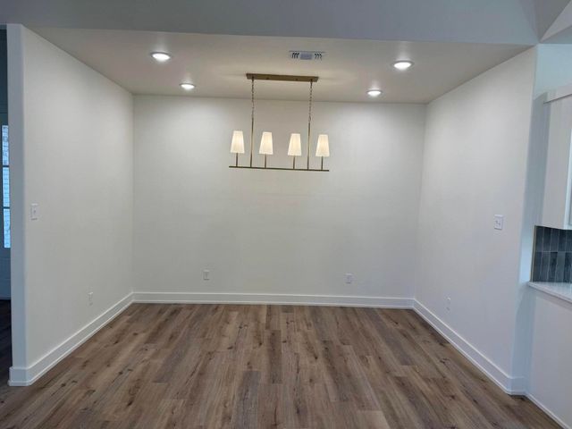 1213 N 6th Street, Wolfforth, TX 79382