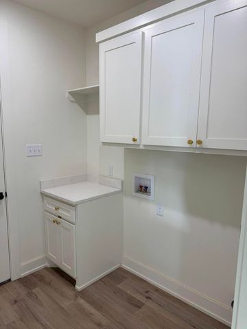 1213 N 6th Street, Wolfforth, TX 79382