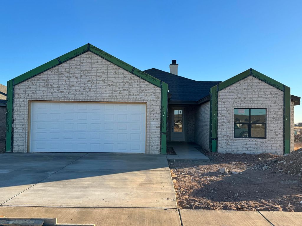 1213 N 6th Street, Wolfforth, TX 79382