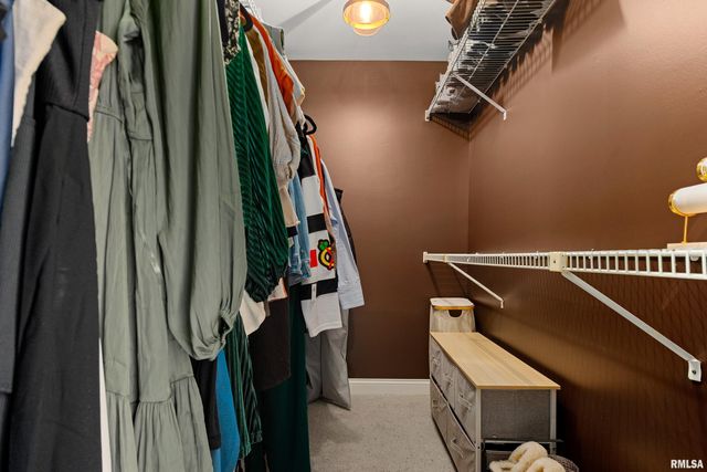 123 SW JEFFERSON Avenue E17A-B, Peoria, IL 61602