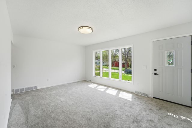 222 E Broad Street, Des Moines, IA 50315