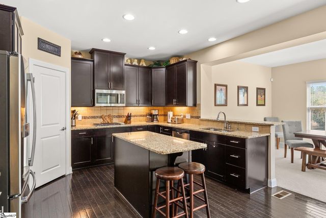 7 Beneventum Court, Simpsonville, SC 29681