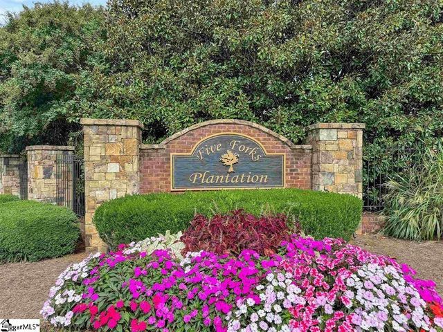 7 Beneventum Court, Simpsonville, SC 29681