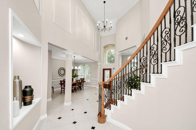 2002 Thorncrest Court, Sugar Land, TX 77479