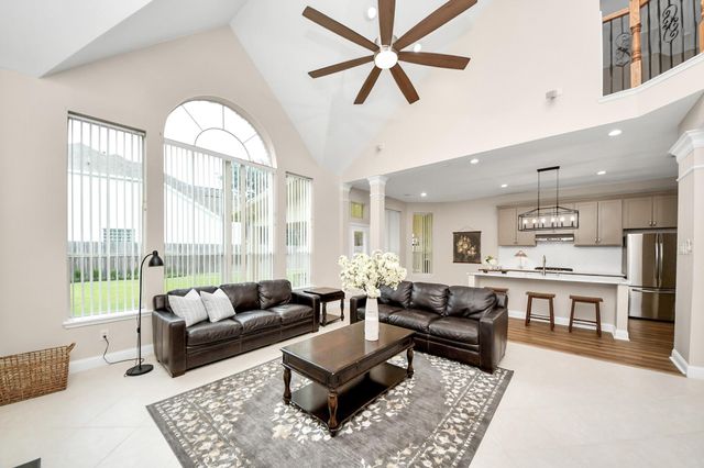 2002 Thorncrest Court, Sugar Land, TX 77479
