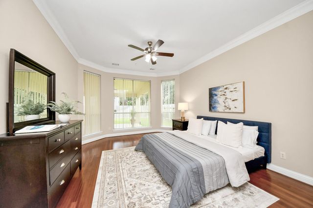 2002 Thorncrest Court, Sugar Land, TX 77479