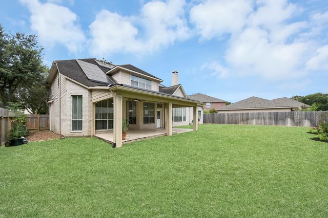 2002 Thorncrest Court, Sugar Land, TX 77479