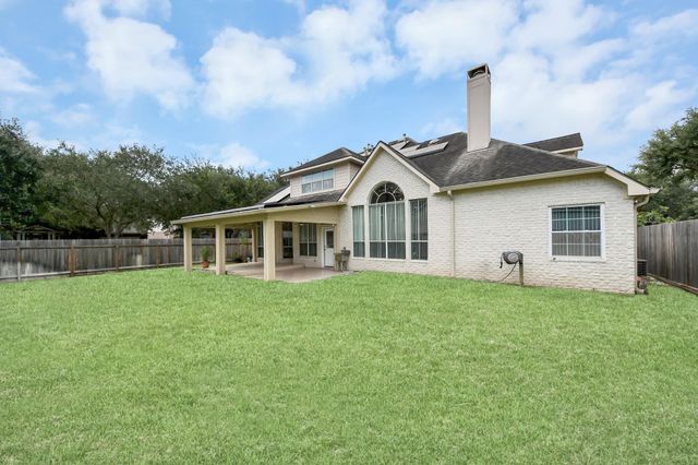 2002 Thorncrest Court, Sugar Land, TX 77479