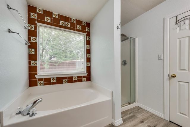 603 Pine Meadow Court, Arlington, TX 76012