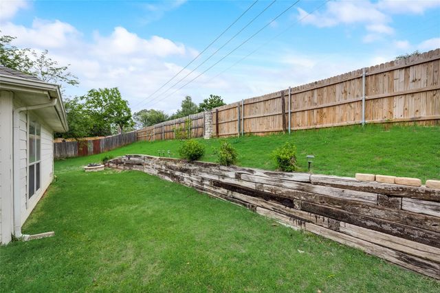 603 Pine Meadow Court, Arlington, TX 76012