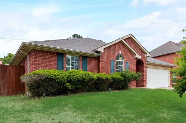 603 Pine Meadow Court, Arlington, TX 76012