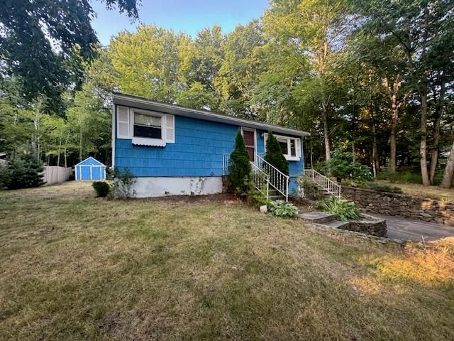 65 Langford Road, Raymond, NH 03077