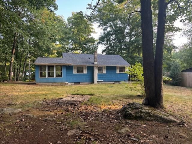 65 Langford Road, Raymond, NH 03077