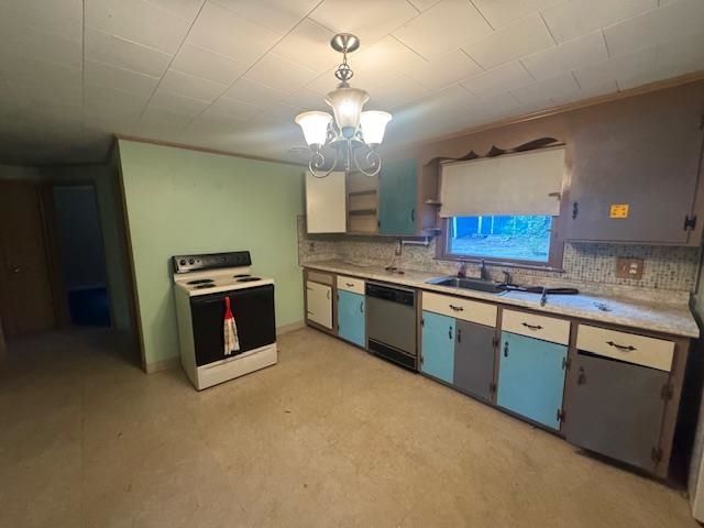 65 Langford Road, Raymond, NH 03077