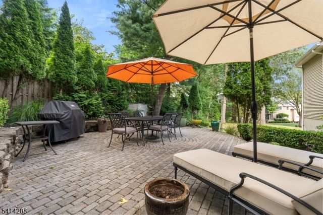 9 Woodland Ct, Wayne Twp., NJ 07470