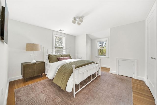 10 Bennett Rd, Wayland, MA 01778