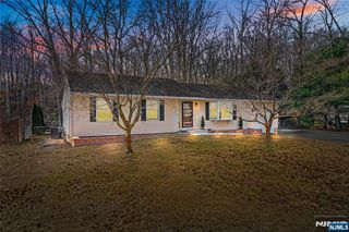 410 Leesville Road, Jackson, NJ 08527