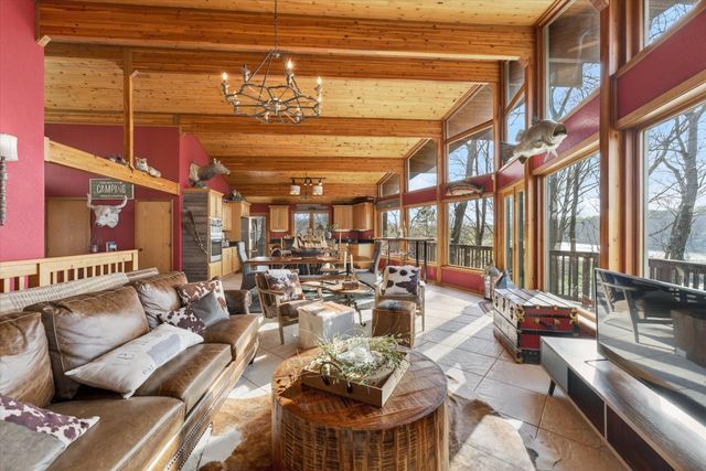 203 Whispering Hills Dr, Dover, TN 37058