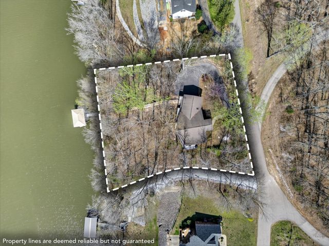 203 Whispering Hills Dr, Dover, TN 37058