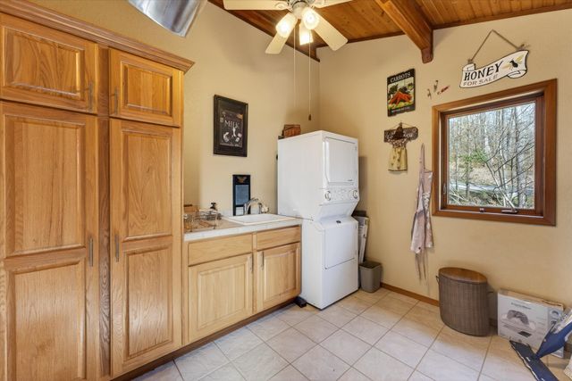 203 Whispering Hills Dr, Dover, TN 37058