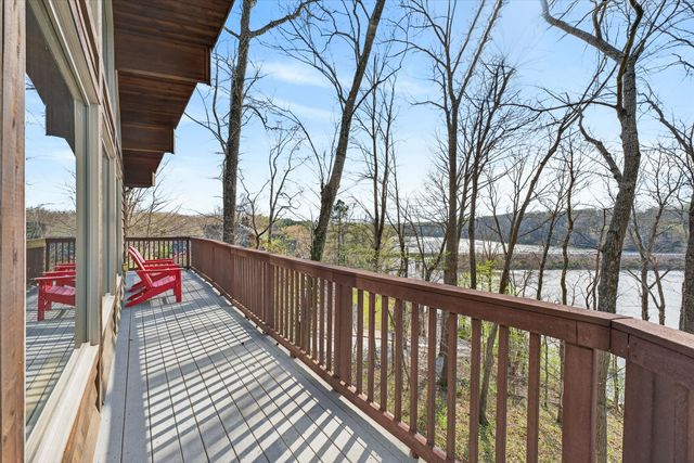 203 Whispering Hills Dr, Dover, TN 37058