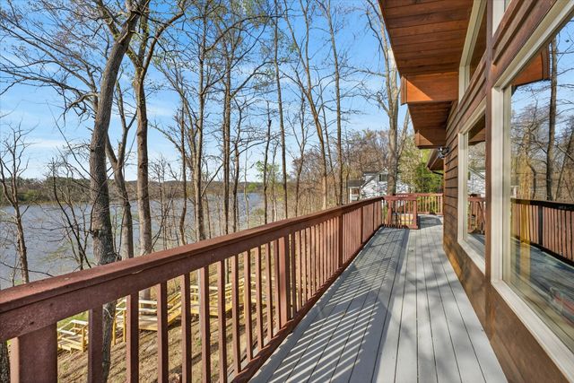 203 Whispering Hills Dr, Dover, TN 37058
