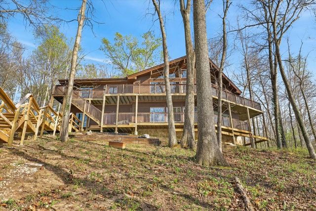 203 Whispering Hills Dr, Dover, TN 37058