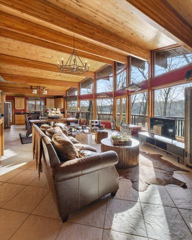 203 Whispering Hills Dr, Dover, TN 37058