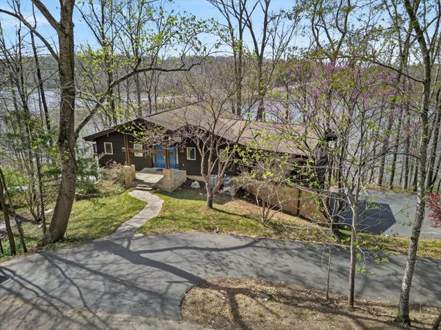 203 Whispering Hills Dr, Dover, TN 37058