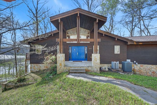203 Whispering Hills Dr, Dover, TN 37058