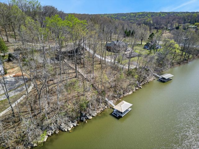 203 Whispering Hills Dr, Dover, TN 37058