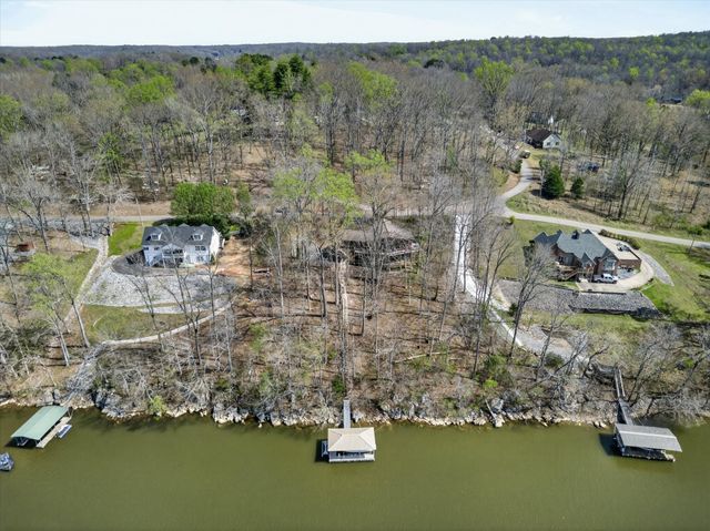 203 Whispering Hills Dr, Dover, TN 37058