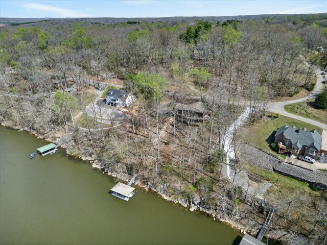 203 Whispering Hills Dr, Dover, TN 37058