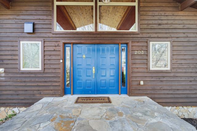 203 Whispering Hills Dr, Dover, TN 37058