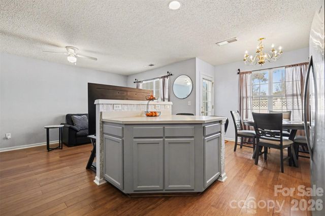 8652 Robinson Forest Drive, Charlotte, NC 28277