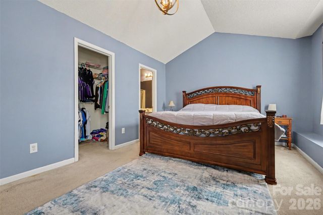 8652 Robinson Forest Drive, Charlotte, NC 28277