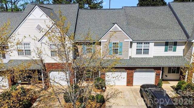 8652 Robinson Forest Drive, Charlotte, NC 28277