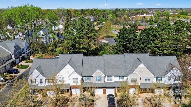 8652 Robinson Forest Drive, Charlotte, NC 28277