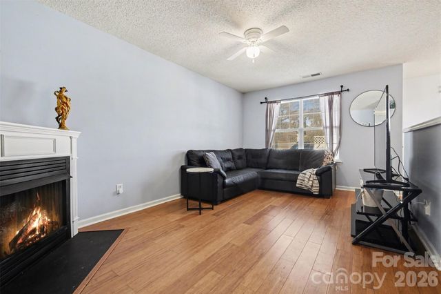 8652 Robinson Forest Drive, Charlotte, NC 28277