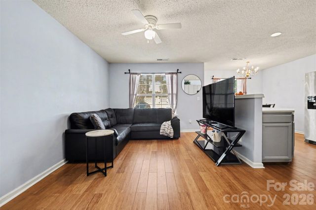 8652 Robinson Forest Drive, Charlotte, NC 28277