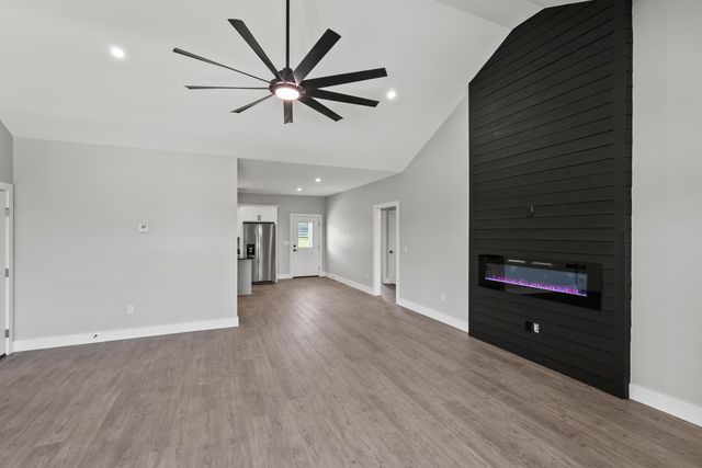 202 Max Cavnes Road, Danville, KY 40422