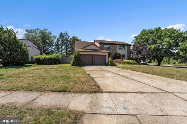 1 CHATEAU DR, Cherry Hill, NJ 08003